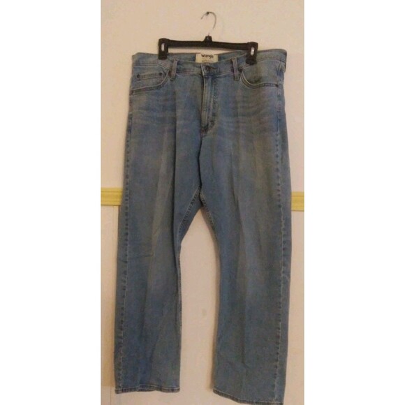 Wrangler Jeans Relaxed Boot Mens Size 36x32 RN 130273 Blue Denim - Picture 1 of 10